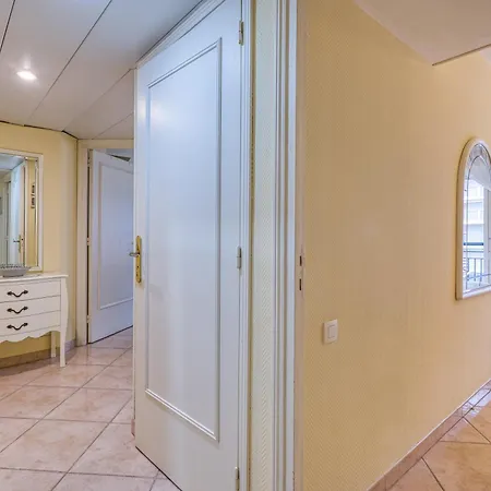 Garden View Daturas - Happy Menton