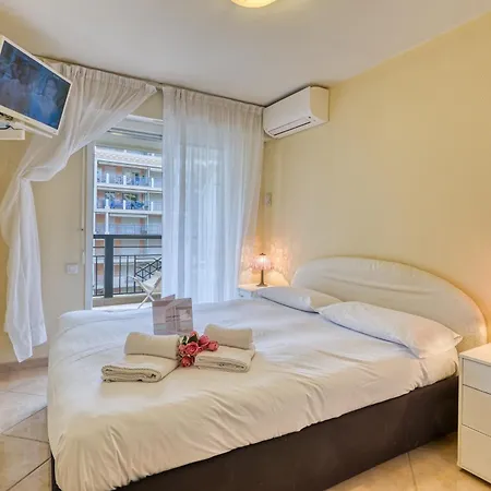 Garden View Daturas - Happy Apartman