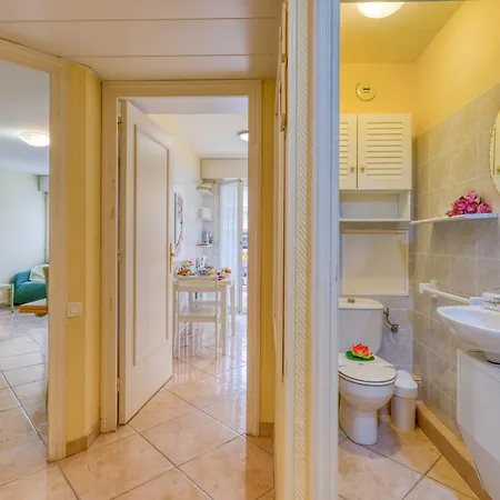 Garden View Daturas - Happy Apartman