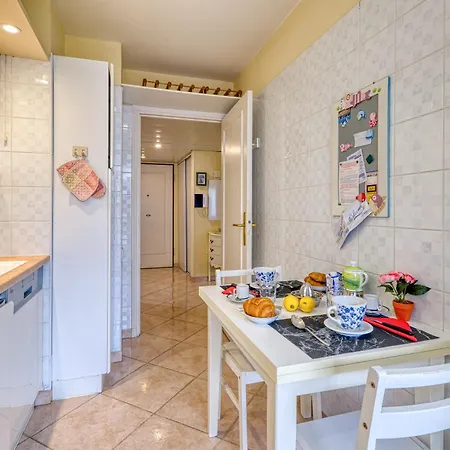 Garden View Daturas - Happy Apartment