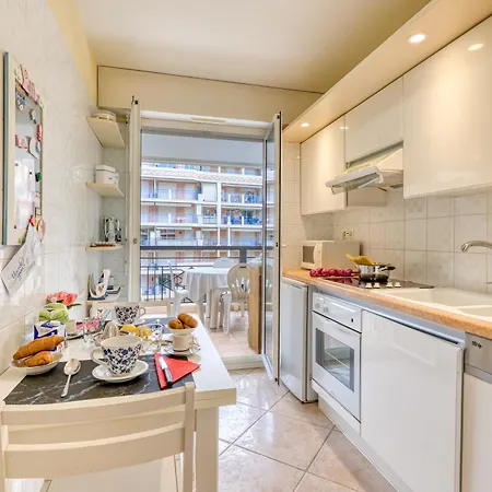 Garden View Daturas - Happy *