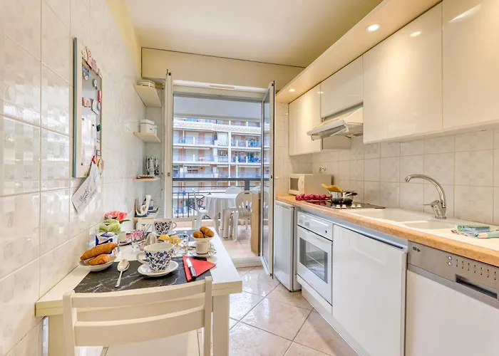 Garden View Daturas - Happy *